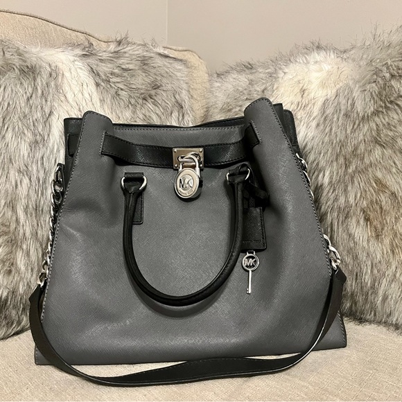 Michael Kors Handbags - AUTHENTIC MICHAEL KORS  HAMILTON Large Tote, bag (Rare color combination)
